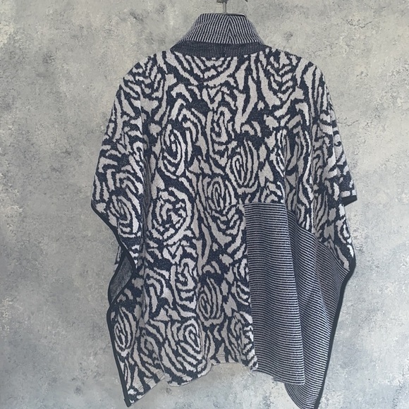 Women’s ZOE Sweater with Cowl Neck - Picture 4 of 12